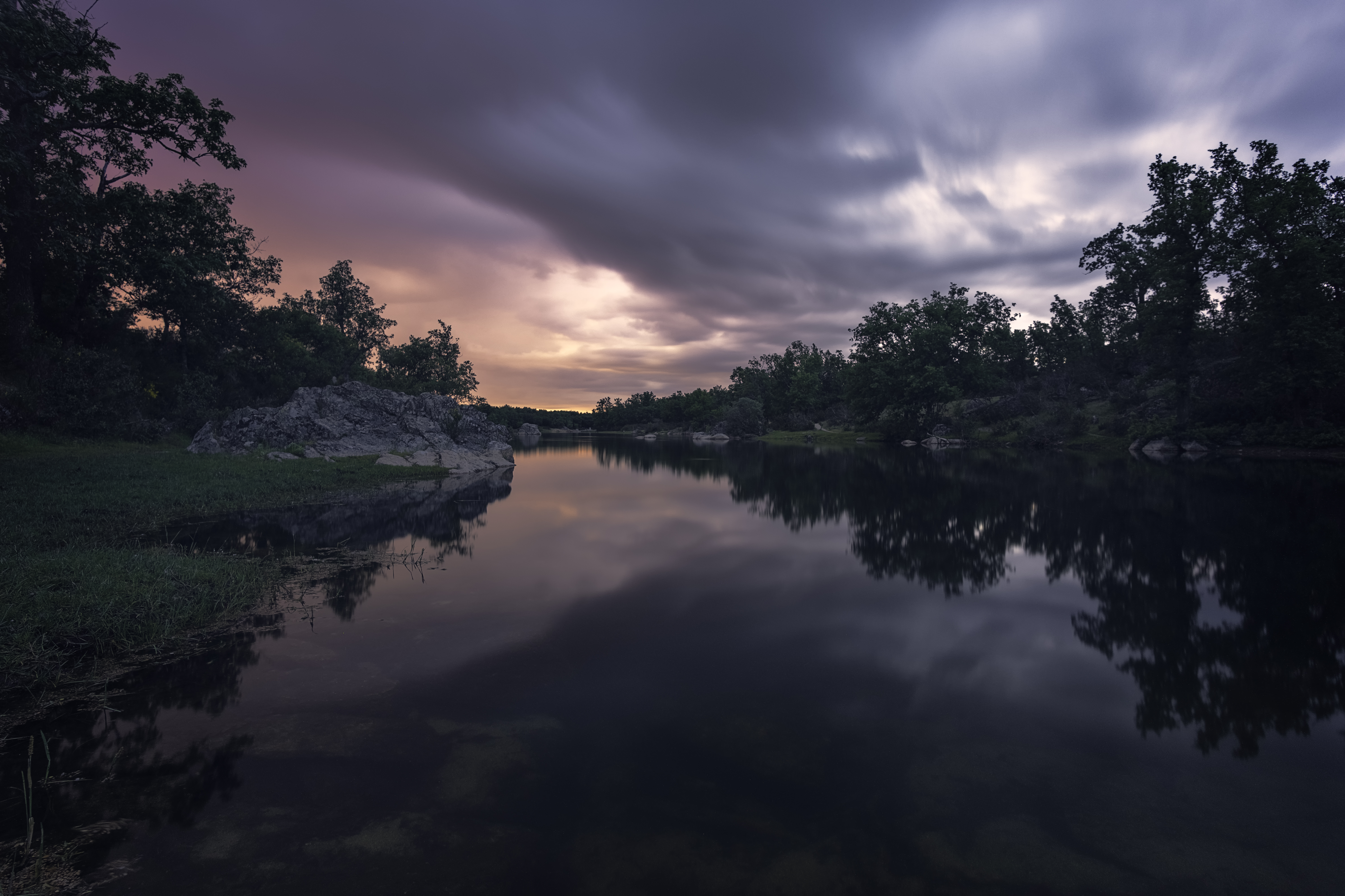 Nubes sobre el lago